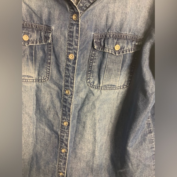 Chico’s Denim Button Down Long Sleeve Shirt (Size 1) - Picture 6 of 10